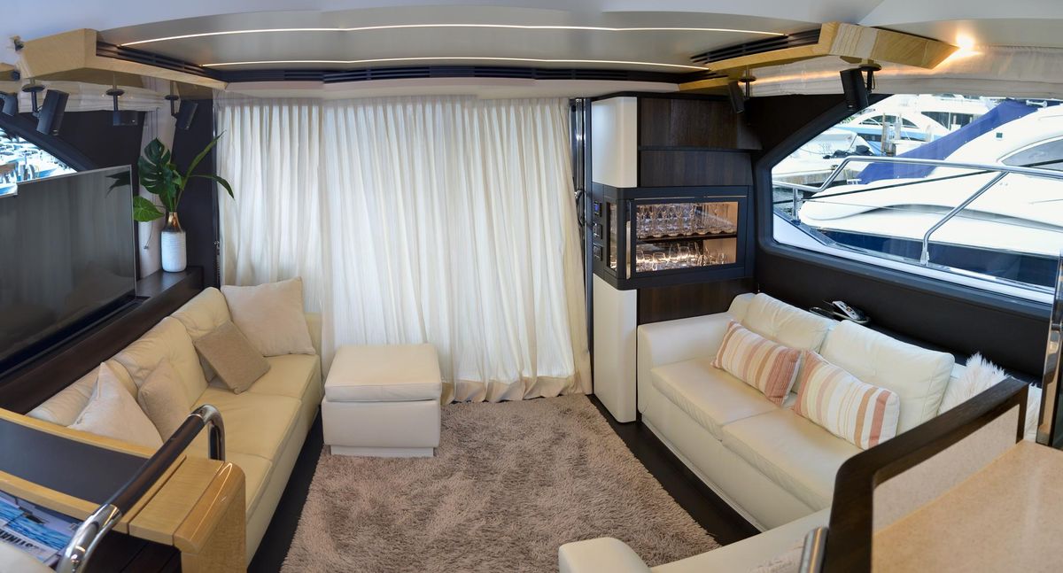 2018 Azimut 66 
