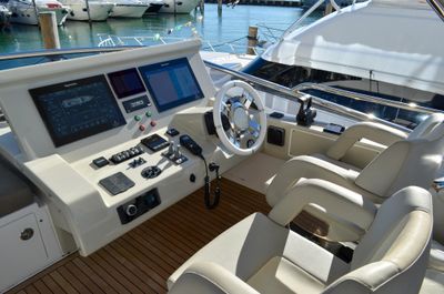 Yacht