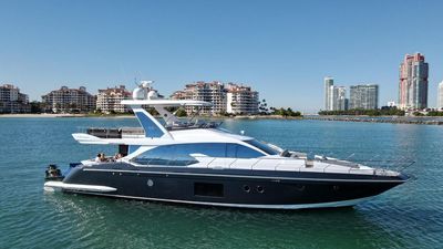 Yacht