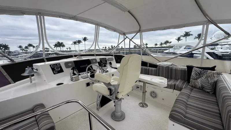 Johnson & Johnson Yacht Photos Pics Flybridge View