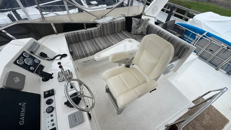 Johnson & Johnson Yacht Photos Pics Flybridge Helm
