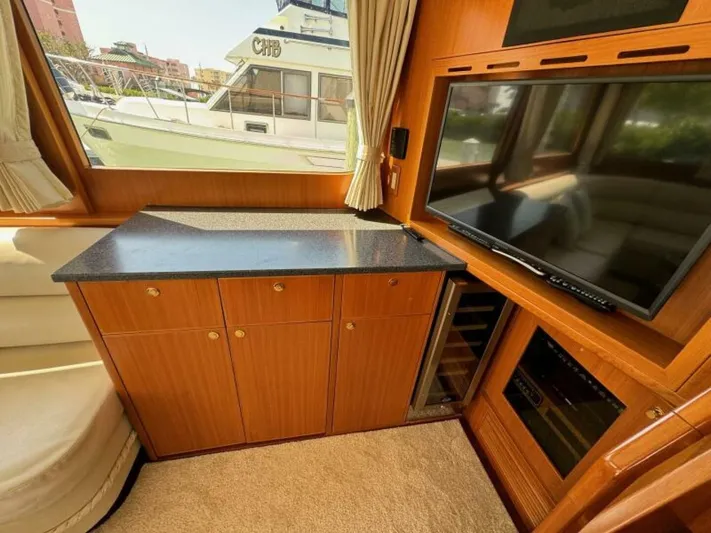 Johnson & Johnson Yacht Photos Pics Salon Entertainment Looking Port