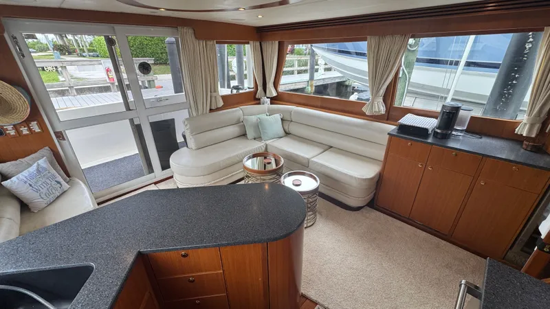 Johnson & Johnson Yacht Photos Pics Salon Facing Port