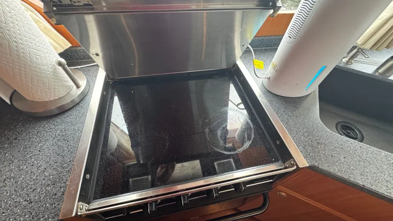 Johnson & Johnson Yacht Photos Pics Galley Cooktop