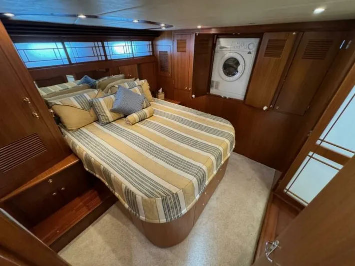 Johnson & Johnson Yacht Photos Pics Owner's Cabin Laundry