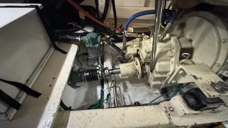 Johnson & Johnson Yacht Photos Pics Engine Room