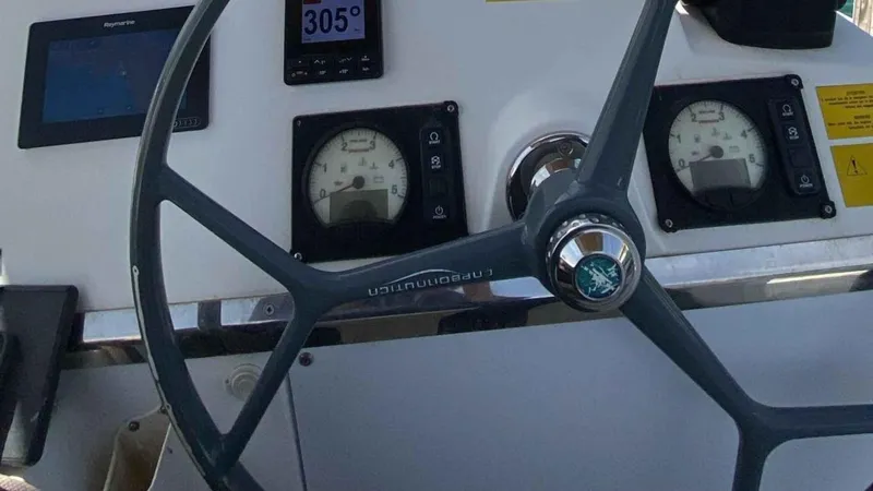  Yacht Photos Pics Helm of a 2019 Bali 4.1 yacht.