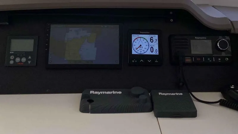  Yacht Photos Pics Navigation system on Bali 4.1 catamaran, year 2019.