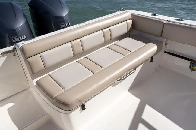  Yacht Photos Pics Manufacturer Provided Image