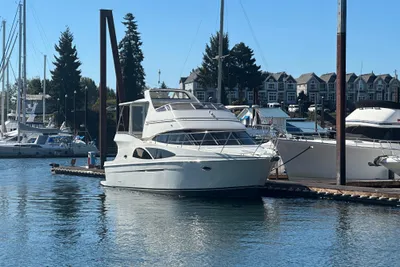 Carver 41 Cockpit Motor Yacht