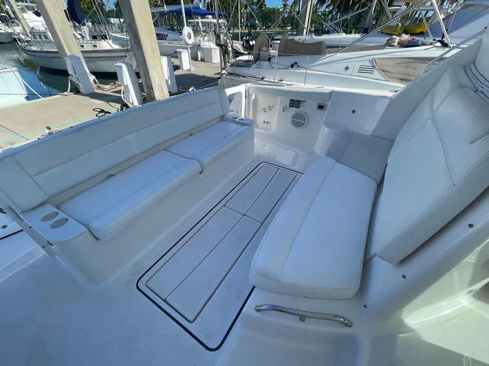 Family Bonds Yacht Photos Pics 
