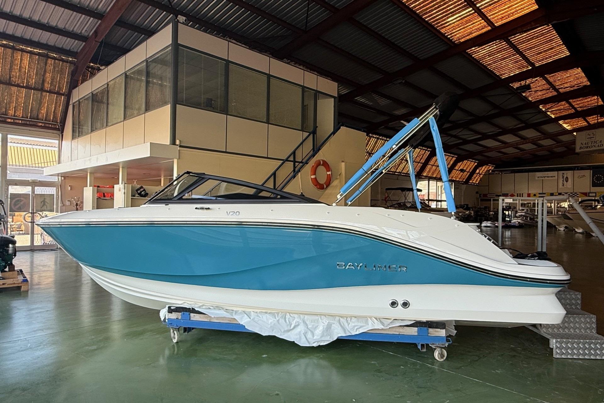 2026 Bayliner V20