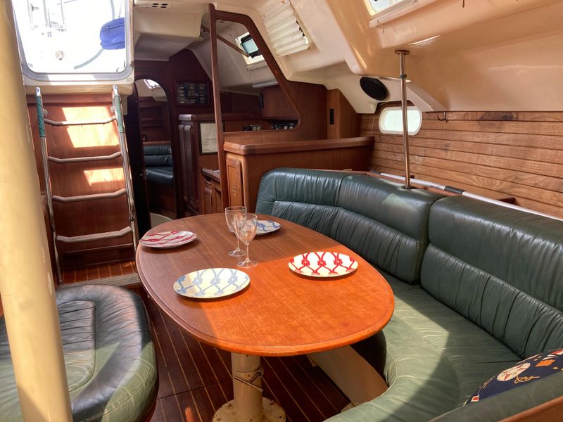 1995 Hunter Passage 42