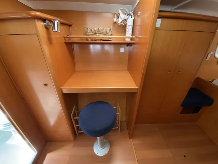 Delphi Yacht Photos Pics 