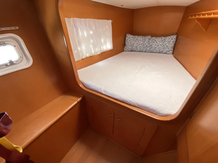 Delphi Yacht Photos Pics 