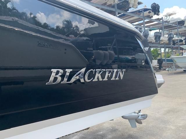 2019 Blackfin 272