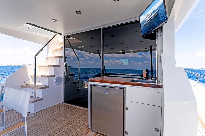 Rise Above Yacht Photos Pics 