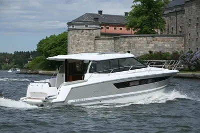 2011 Jeanneau NC 11