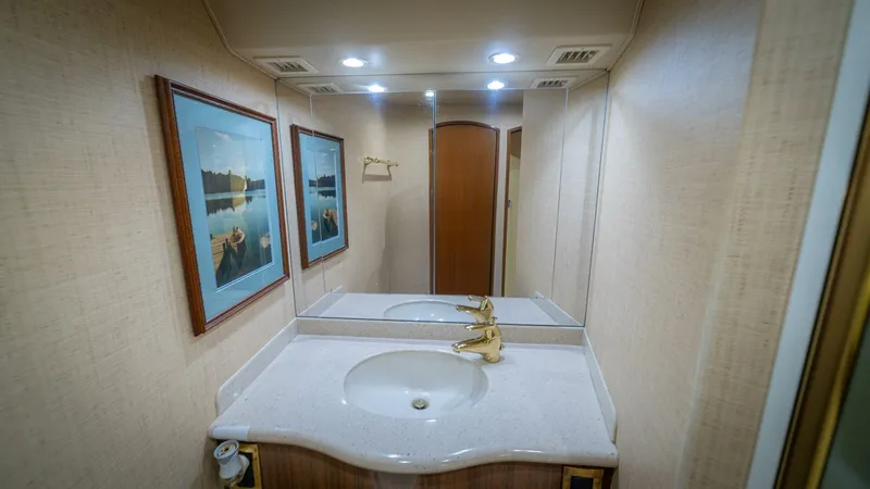 Profishent Yacht Photos Pics 