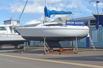 1995 Hunter Horizon 23