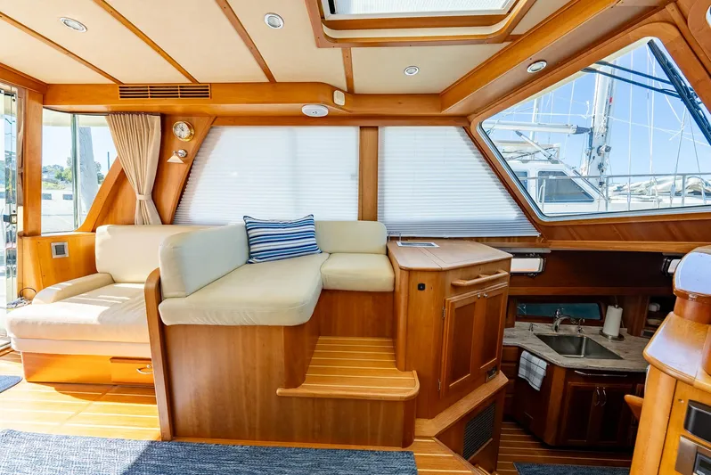 Endurance Yacht Photos Pics 