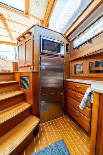 Endurance Yacht Photos Pics 