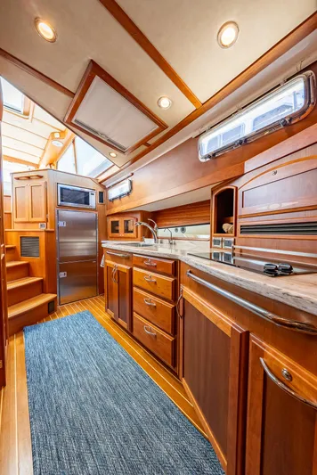 Endurance Yacht Photos Pics 