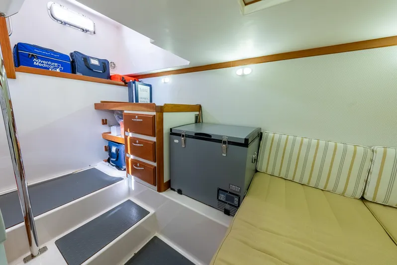 Endurance Yacht Photos Pics 