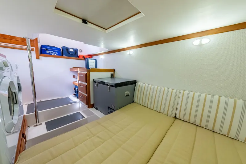 Endurance Yacht Photos Pics 