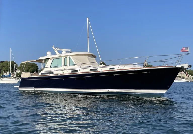 Endurance Yacht Photos Pics 