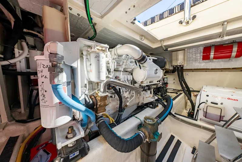 Endurance Yacht Photos Pics 