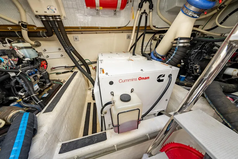 Endurance Yacht Photos Pics 