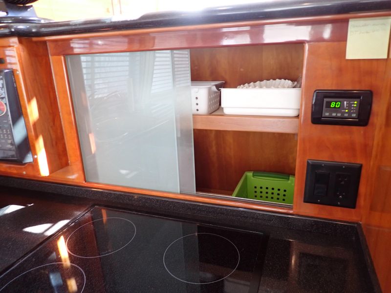 2008 Navigator Classic 48