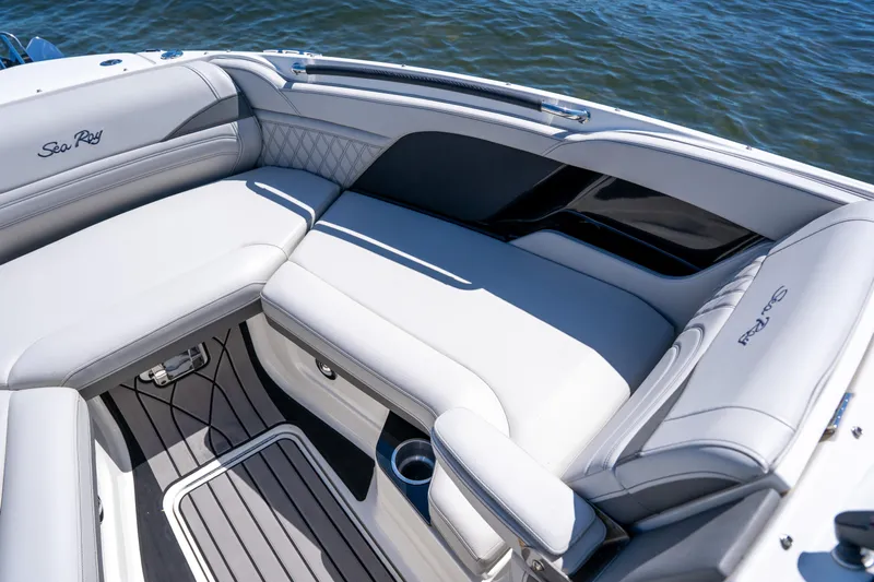  Yacht Photos Pics 2023 Sea Ray SLX 260 Outboard interior with luxurious seating and elegant design.
