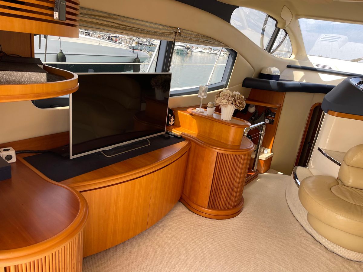 2005 Azimut 48 