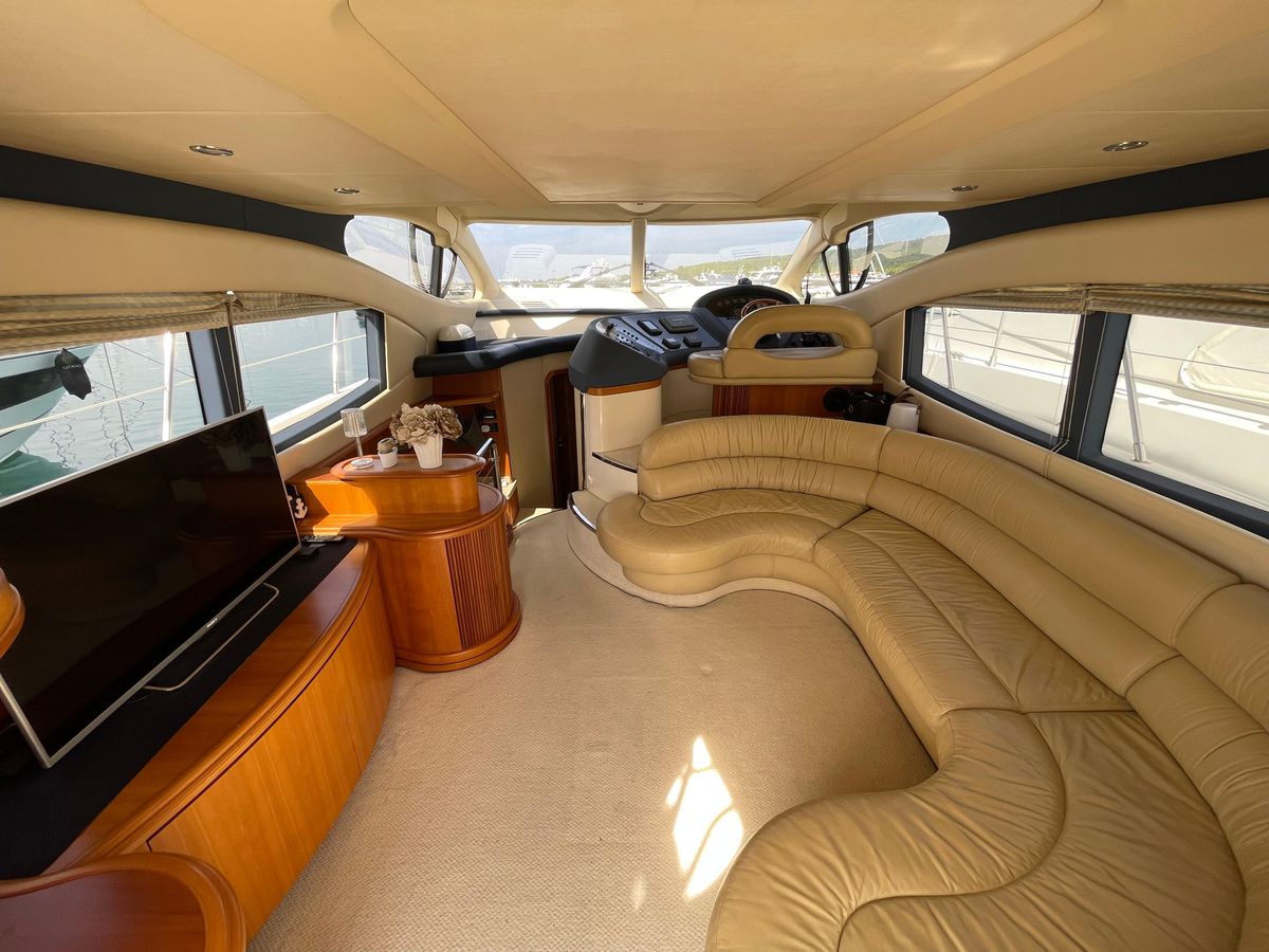 2005 Azimut 48 