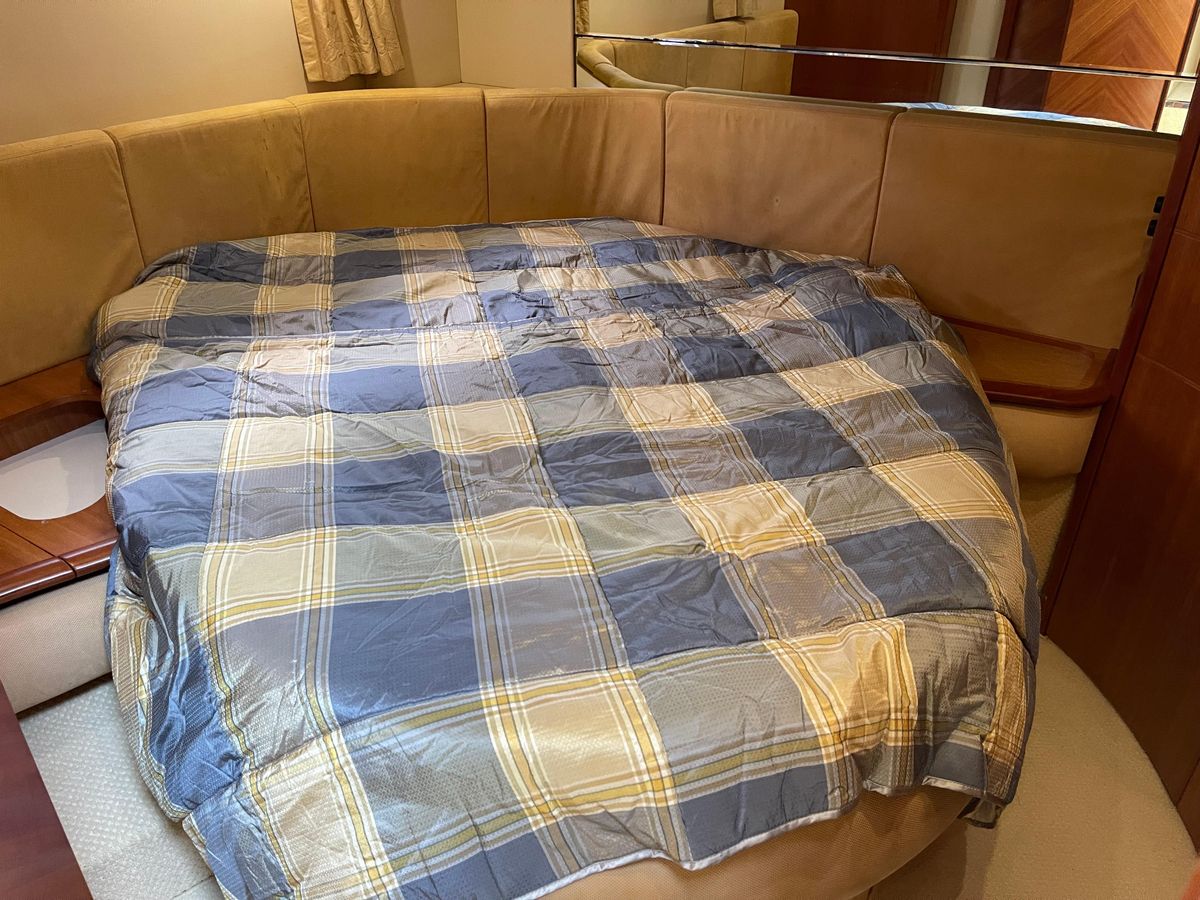 2005 Azimut 48 
