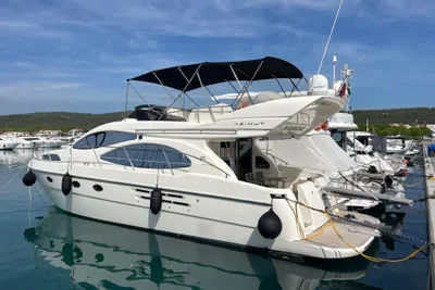 Azimut 46