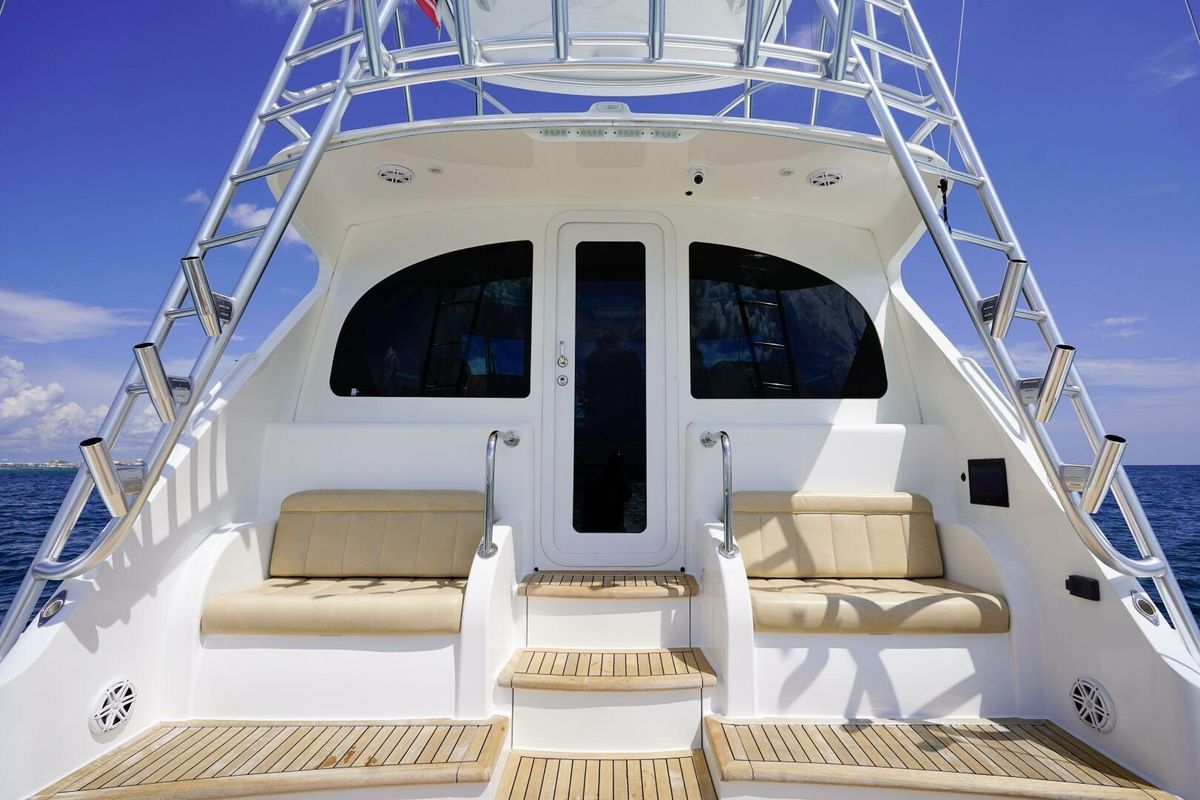 2016 Viking 52 
