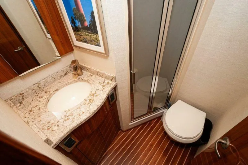 Contagious Habit Yacht Photos Pics 2016 Viking 52 Sport Tower- CONTAGIOUS HABIT-VIP Head 2