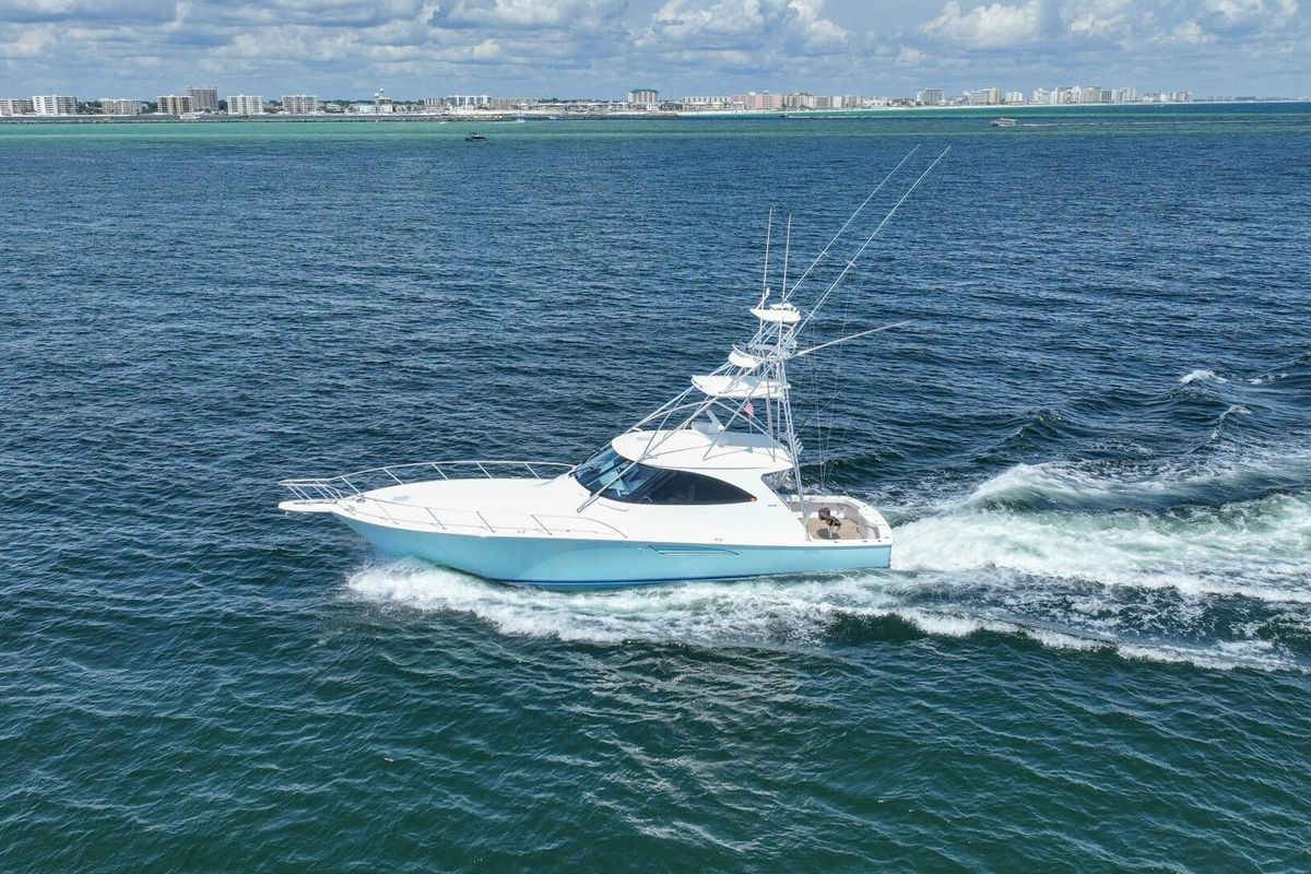 2016 Viking 52 
