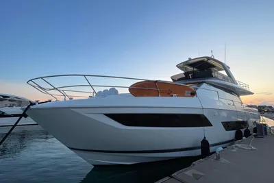 2023 Prestige 690