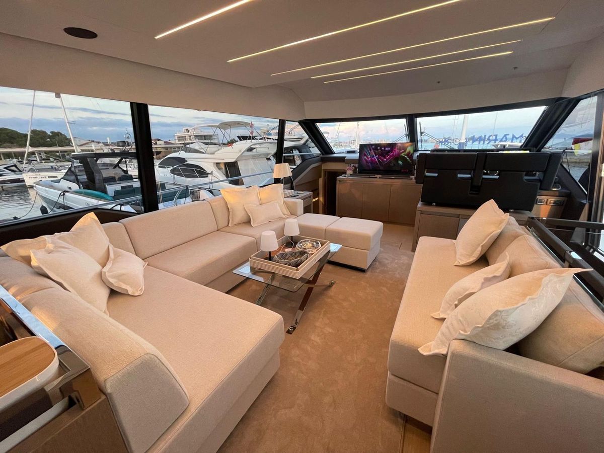 2023 Prestige 59 