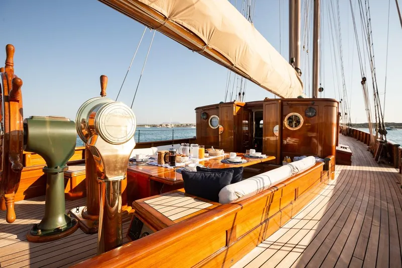 Naema Yacht Photos Pics 