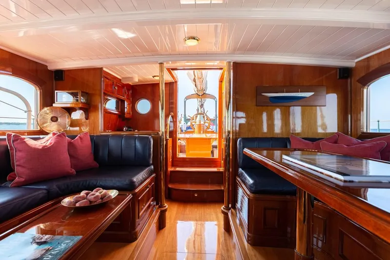 Naema Yacht Photos Pics 