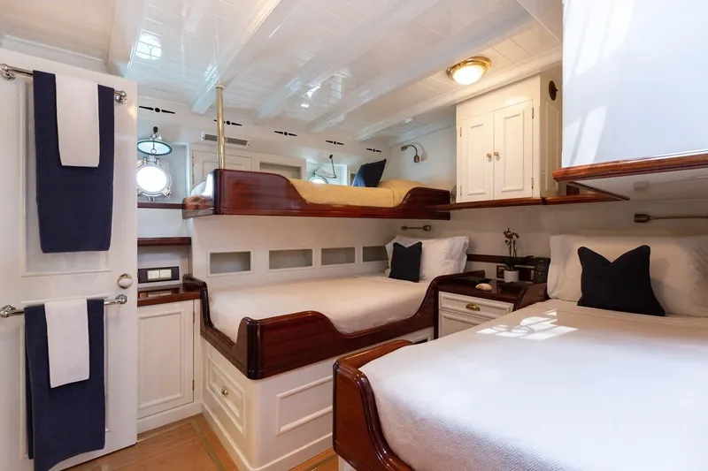 Naema Yacht Photos Pics Queen/Twin Stateroom w/Pullman