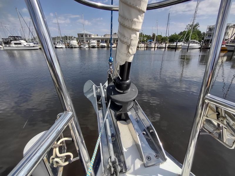 2013 Beneteau Oceanis 37