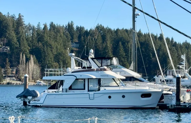 Freedom Yacht Photos Pics 
