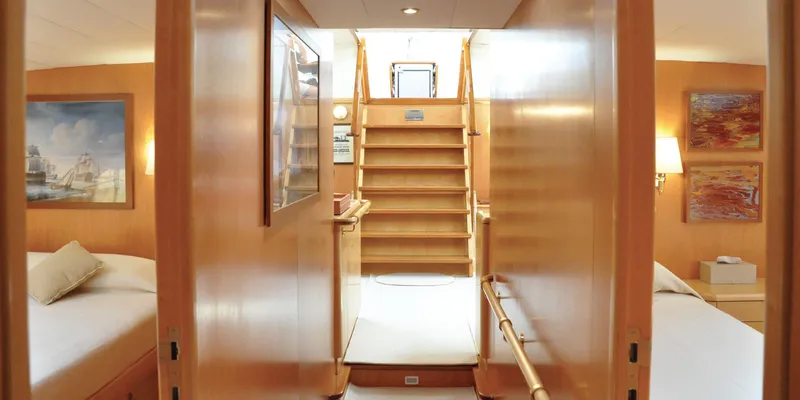 Asahi Yacht Photos Pics 