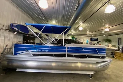 Godfrey Sweetwater 2286SFL (Single Flip Lounger))